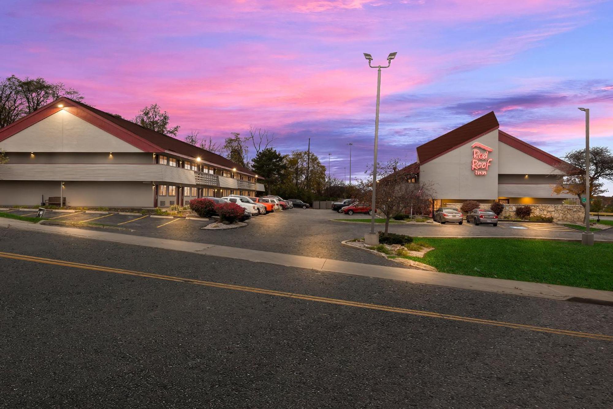Red Roof Inn Cleveland - Independence Exterior foto
